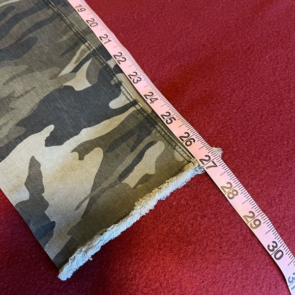 Express Camo Jean - Picture 5 of 6